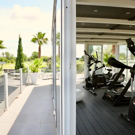 Mas La Farelle Gite, Fitness & Salle De Jeux Gratuite & En Supplement 尼姆