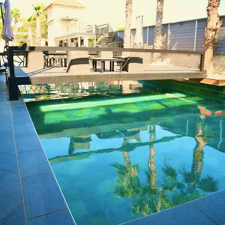 Mas La Farelle Gite, Fitness & Salle De Jeux Gratuite & En Supplement 尼姆