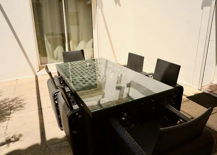 Holiday home Mas La Farelle Gite, Fitness & Salle De Jeux Gratuite & En Supplement Nimes