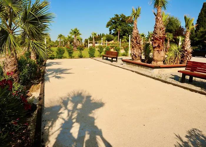 Дом отдыха Mas La Farelle Gite, Fitness & Salle De Jeux Gratuite & En Supplement