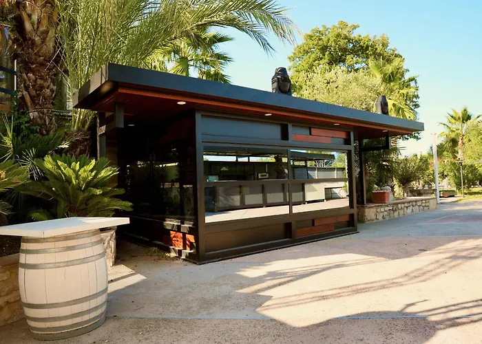 Дом отдыха Mas La Farelle Gite, Fitness & Salle De Jeux Gratuite & En Supplement