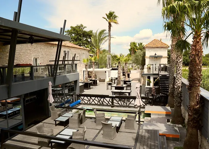 Mas La Farelle Gite, Fitness & Salle De Jeux Gratuite & En Supplement Дом отдыха Ним